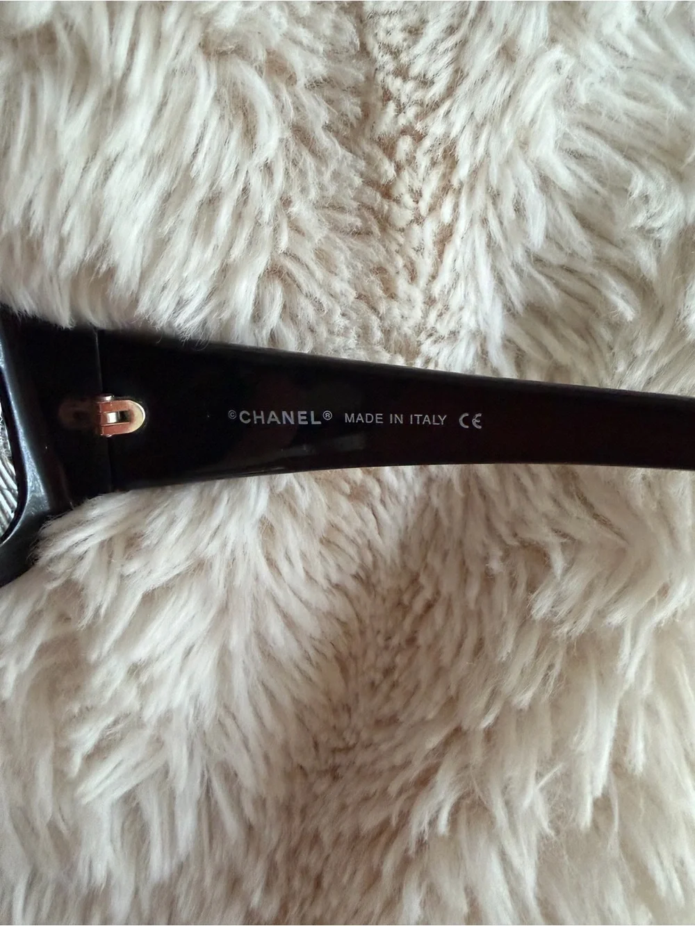 CHANEL Black Frame Sunglasses with Brown Gradient Lenses